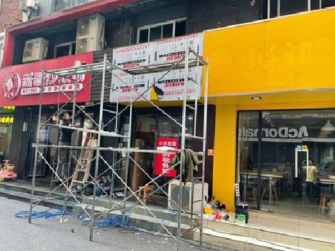 通许制作广告招牌如何避免它发黄？